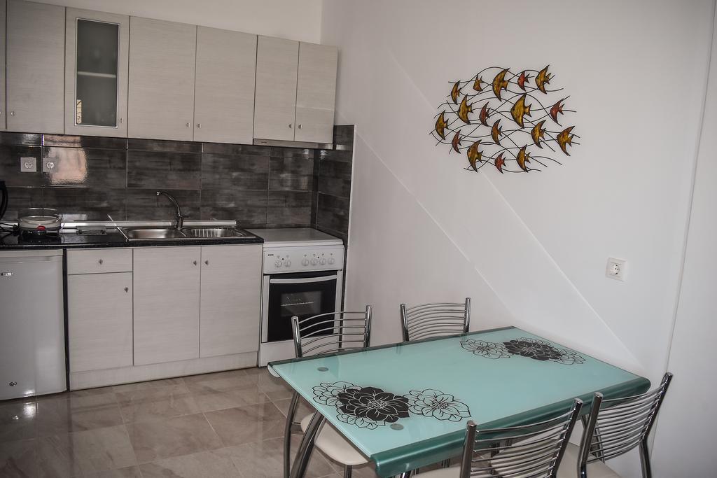 Mirsini Apartments Agios Georgios  Dış mekan fotoğraf