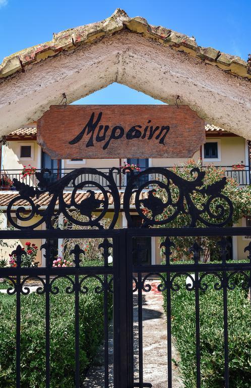 Mirsini Apartments Agios Georgios  Dış mekan fotoğraf